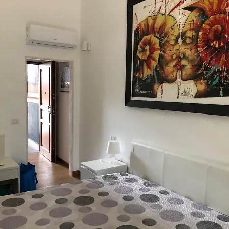 Marconi 31 招待所 *